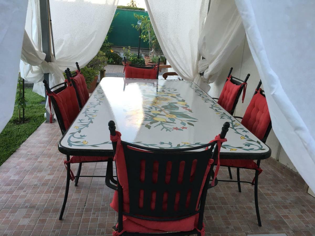 Villa Tranquilla Riposto Eksteriør billede